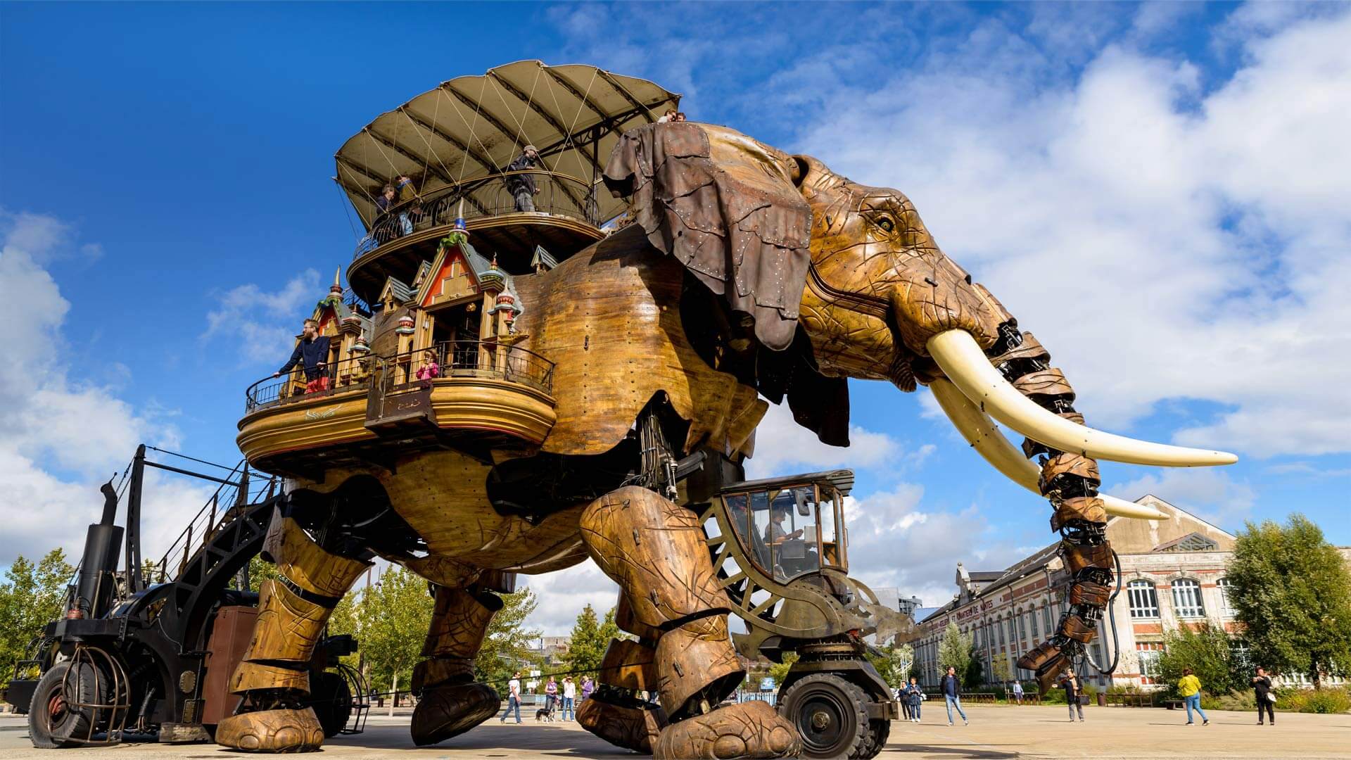 This Mechanical Elephant Is Literally Tonnes Of Fun By Microsoft