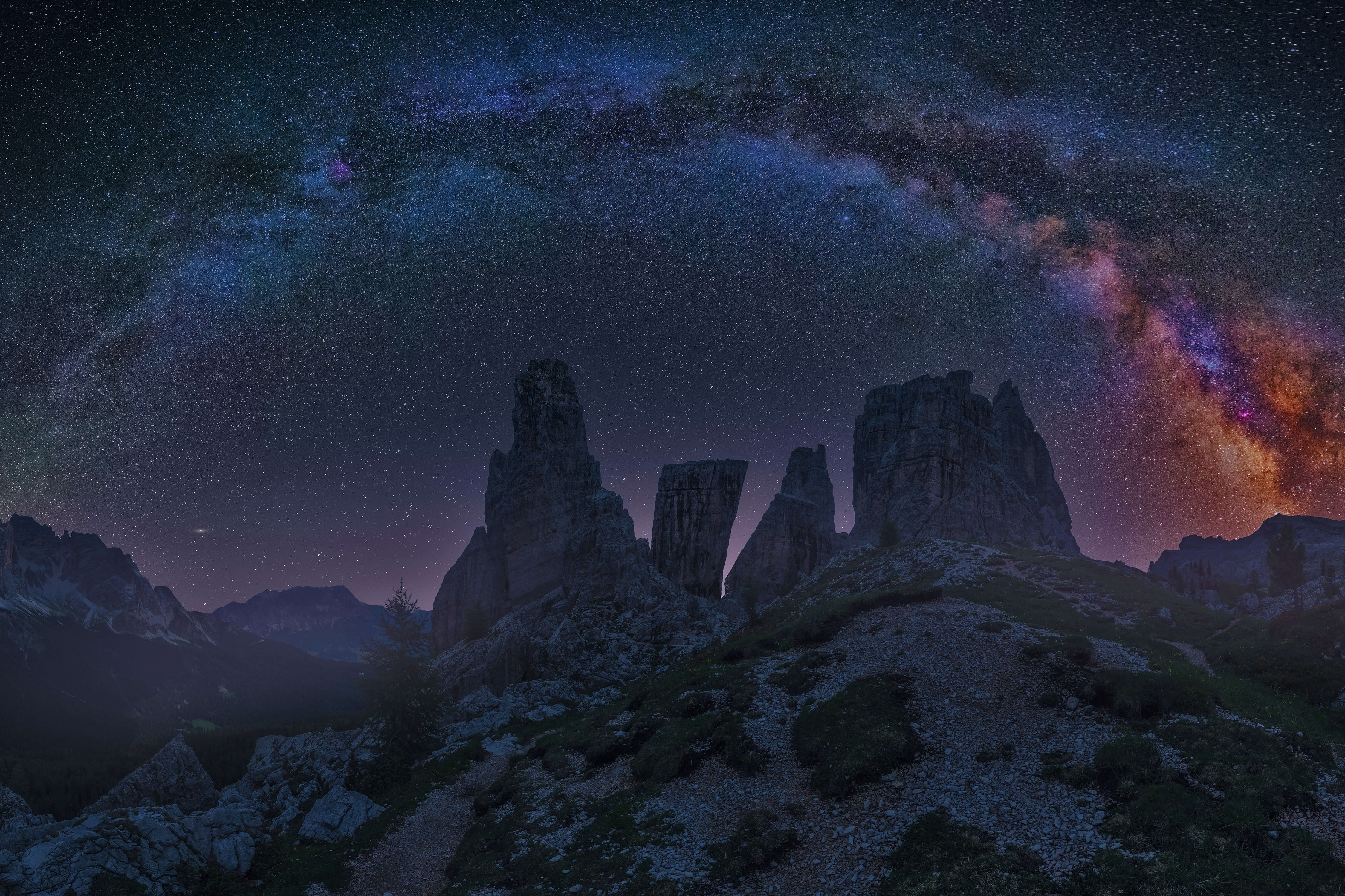 ドロミーティと天の川 By Microsoft Wallpapers Wallpaperhub